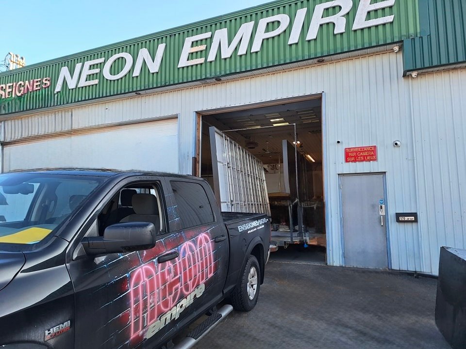 	Neon Empire — expert LED illuminated signs manufacturer serving Gatineau, Ottawa, and Montreal.