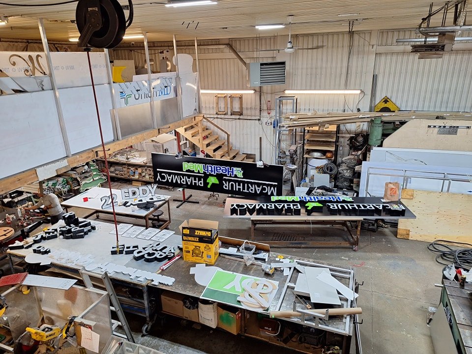 Neon Empire — specialists in illuminated signage, serving businesses throughout Quebec and Ontario.